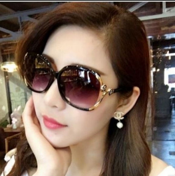 Accessories - Vintage Style Shades